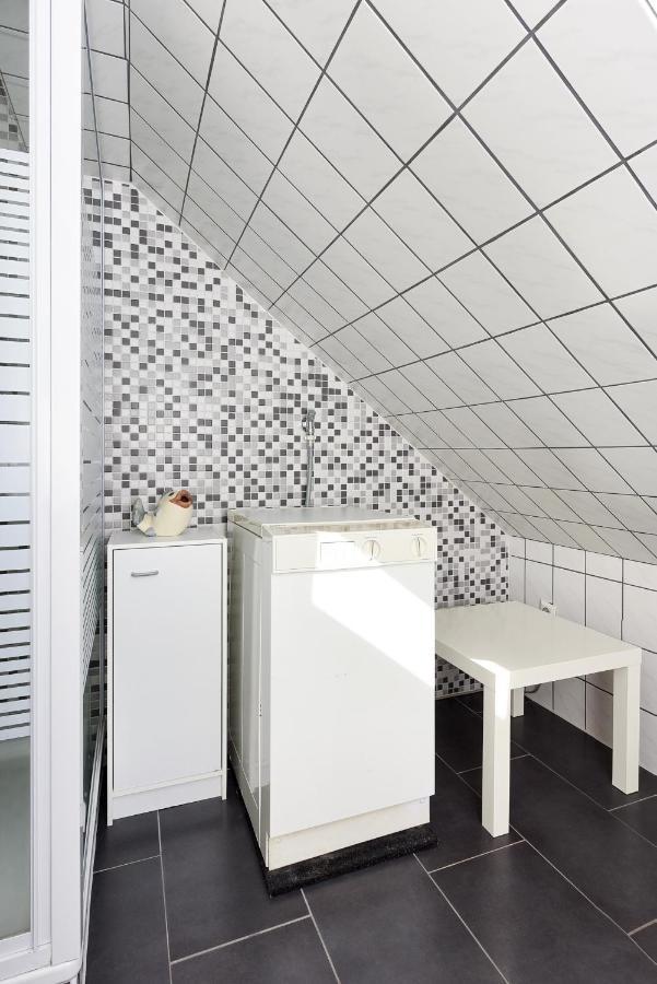 Ferienwohnungen Im Haus Friesische Weite Schillig Bagian luar foto