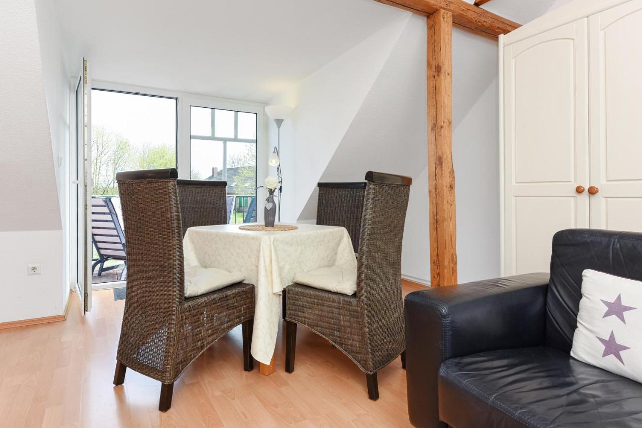 Ferienwohnungen Im Haus Friesische Weite Schillig Bagian luar foto