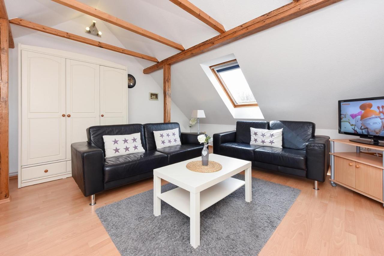 Ferienwohnungen Im Haus Friesische Weite Schillig Bagian luar foto