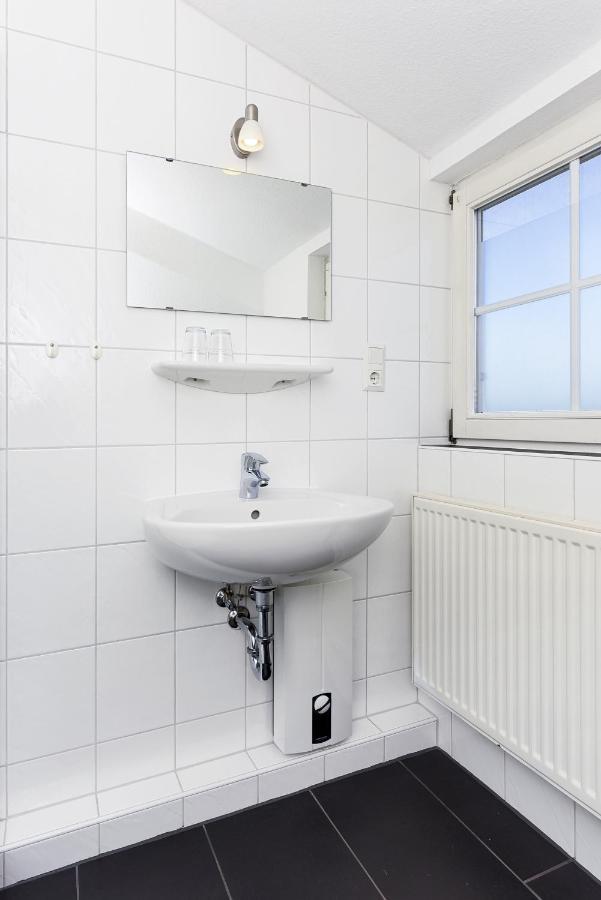 Ferienwohnungen Im Haus Friesische Weite Schillig Bagian luar foto