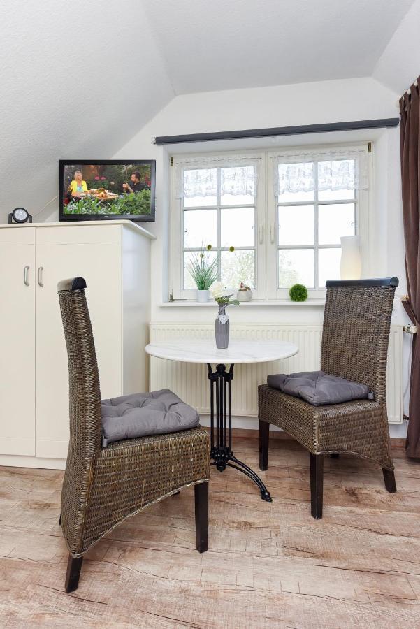 Ferienwohnungen Im Haus Friesische Weite Schillig Bagian luar foto